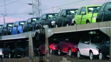 Hausse de plus de 45% des importations de véhicules en Algérie en 2012