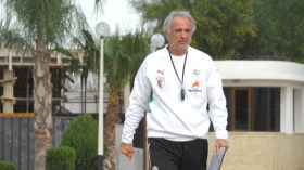 خاليلوزيتش يبحث عن فوز ثان لنسيان خيبتي “الكان” ومالي