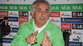 خاليلوزيتش يبرمج 9 حصص تدريبية ويستنجد بخذايرية، زيتي وقراوي