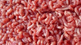 جزائريون يتسممون باللحوم المفرومة