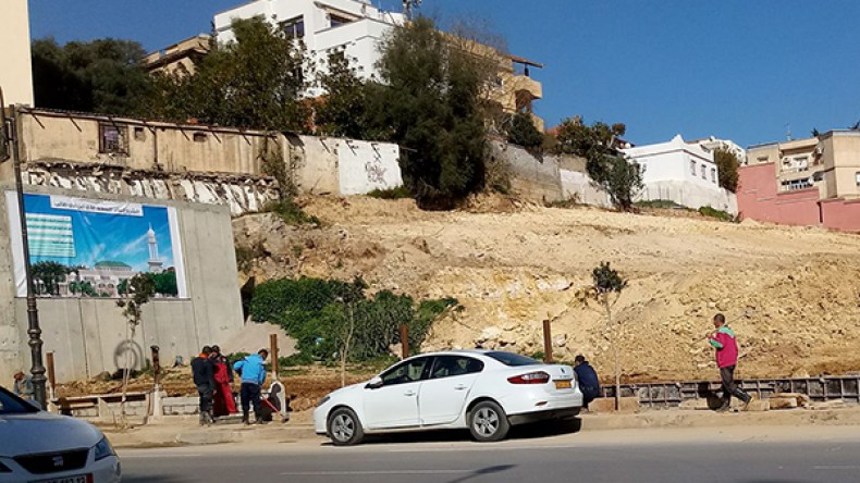 زوخ يجمّد مشروع بناء مسجد بوادي حيدرة والسكان غاضبون!