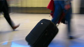 هجرة الشباب.. وبيع العتاد!