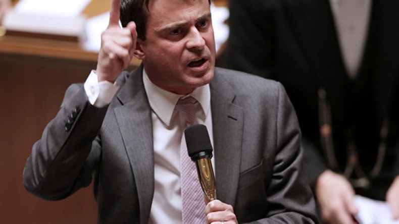 فرنسا تخطط لفرض “عقوبات” على تمويل بناء المساجد