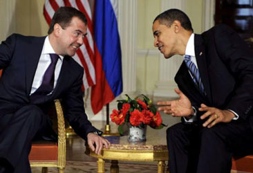 Élections: Medvedev a dit à Obama n'accorder aucune importance à son avis
