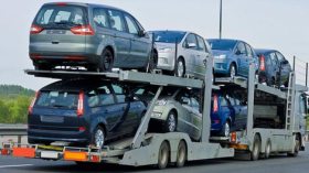 الجزائريون استوردوا 100 ألف سيارة جديدة خلال 3 أشهر