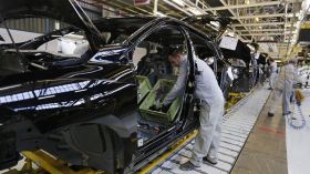 Yousfi: «L’Etat encourage l’industrie automobile et non pas le montage»