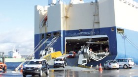 هل تراجعت الحكومة عن استيراد السيارات المستعملة؟