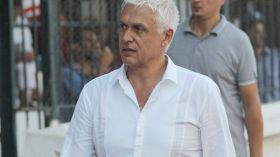 المدرب فيلود مطلوب في فاس المغربي والهلال السوداني