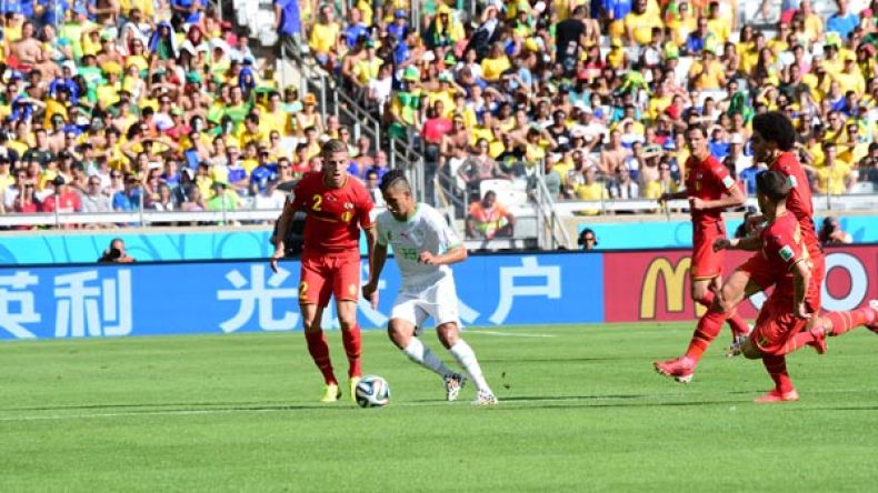 خاليلوزيتش يستخف بلاعبيه ويهينهم بتفضيله للاعبي منتخبات أخرى