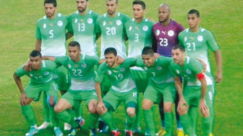 المنتخب الوطني بلباس أخضر أمام تونس