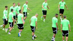 الخضر يخوضون أول حصة تدريبية وحليش ضمن المجموعة