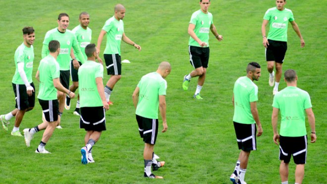 الخضر يخوضون أول حصة تدريبية وحليش ضمن المجموعة