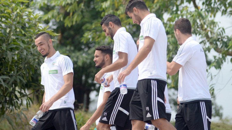 لاعبو المنتخب الوطني تحت منظار وكلاء اللاعبين