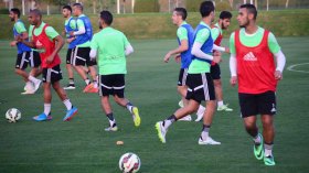 19 لاعبا في أول تدريب لـ”الخضر” بسيدي موسى