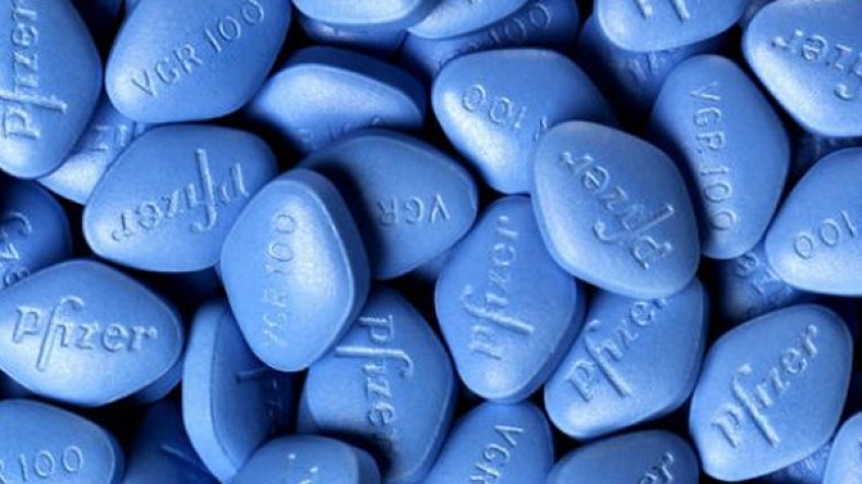 توقيف ثلاثة أشخاص يسوقون أقراص منع الحمل و”الفياغرا” بالعاصمة