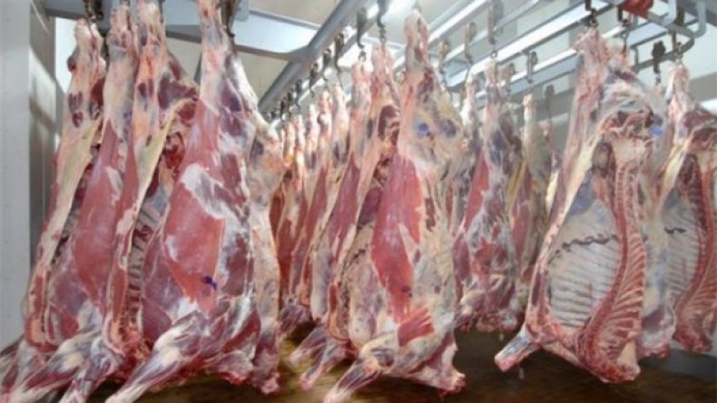 حجز 11 قنطارا من اللحم المستورد بأقبو في بجاية