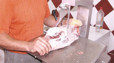 Campaign to boycott the imported frozen meat to avoid suspicion in Ramadan