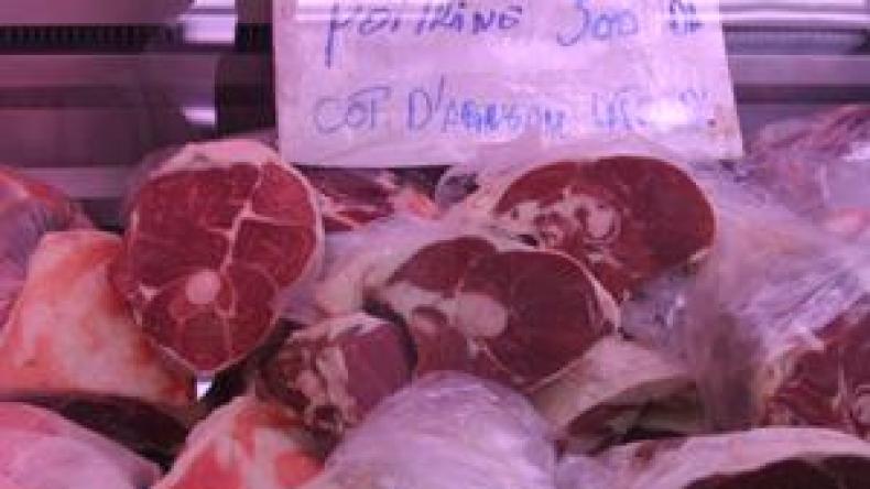 اختفاء‭ ‬مُفاجئ‭ ‬للحوم‭ ‬والدجاج‭ ‬في‭ ‬اليوم‭ ‬الأول‭ ‬من‭ ‬رمضان‭ ‬