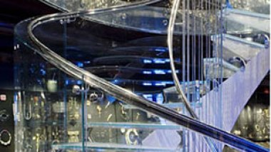 At Victoria and Albert, jewels go high tech