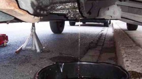 أزمة منتظرة في زيوت السيارات