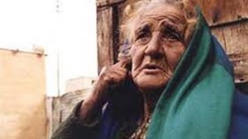 يا للفضيحة… حملت بتوأم بعدما أصبحت جدة