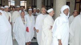 غلام الله يأمر بإعادة تكوين الأئمة وتحسين مستواهم
