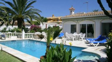 Public Company Managers implicated in bogus but most lucrative transactions and flight of capital abroad