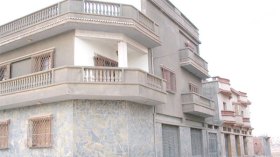 زوخ يتعهد بتسوية وضعية كل الفيلات والسكنات غير الشرعية