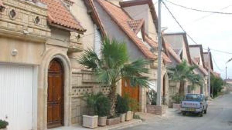 الحكومة تأمر المحافظات العقارية بنزع ملكية الأقدام السوداء