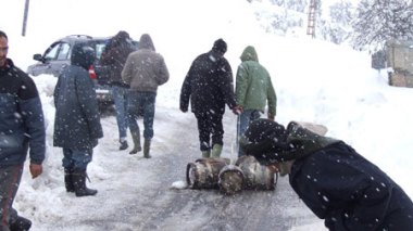 La tempête de neige sévit à l'Est du pays