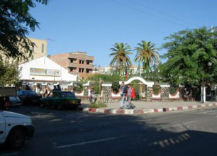 Une journalsite voulait filmer la route empruntée par le convoi du président