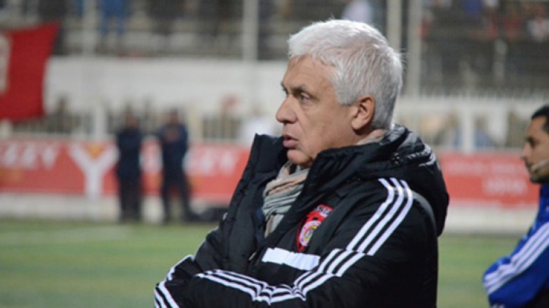 فيلود يمنح آخر فرصة للمغترب عاشور والكاميروني هيرنيست