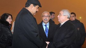 الرئيس الفنزويلي يختتم زيارته إلى الجزائر