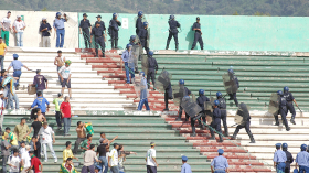 لسنا رجال إطفاء ولا عمل لنا في الملاعب