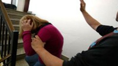 Violence contre les femmes : “portes ouvertes” sur un centre d’écoute psychologique