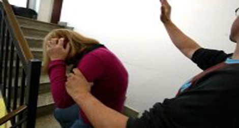 Violence contre les femmes : “portes ouvertes” sur un centre d’écoute psychologique