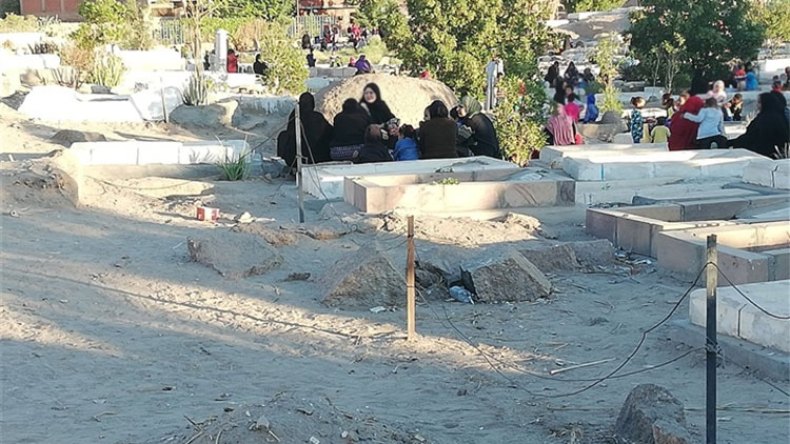 الولاة يمنعون زيارة المقابر والشواطئ يومي العيد