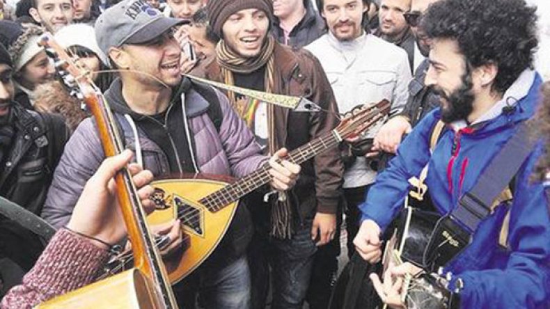 الديوان الوطني لحقوق التأليف يكرّم “فنان الشارع” موح فيتا