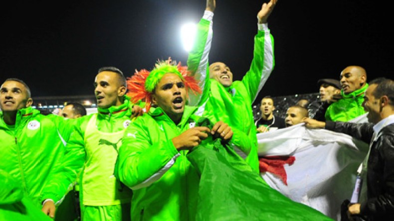 واصلوا إسعادنا يا جزائريين وشرفونا في البرازيل!