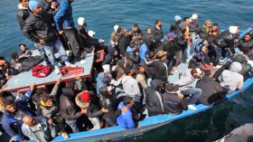 يدا أوربا أوكتا وفوها نفخ