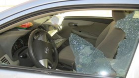 مواطن مصري يحرر محضرا ضد الرئيس مرسى لتهشم سيارته بسبب المظاهرات