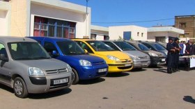 تفكيك شبكة دولية لتهريب السيارات