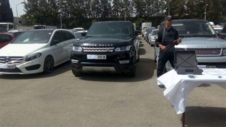 هكذا زورت جمعية أشرار وثائق 30 سيارة فاخرة لضحايا من الجزائر وتونس