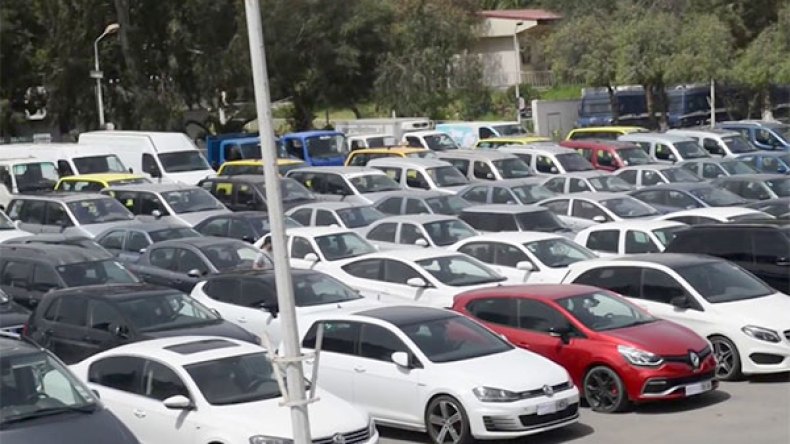 توقيف 17 متورطا في تزوير وتهريب السيارات الفخمة