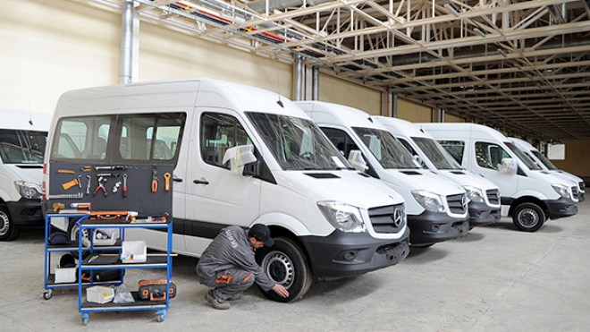 30 ألف منصب للبطالين وتغطية السوق بمركبات مرسيديس في 2019