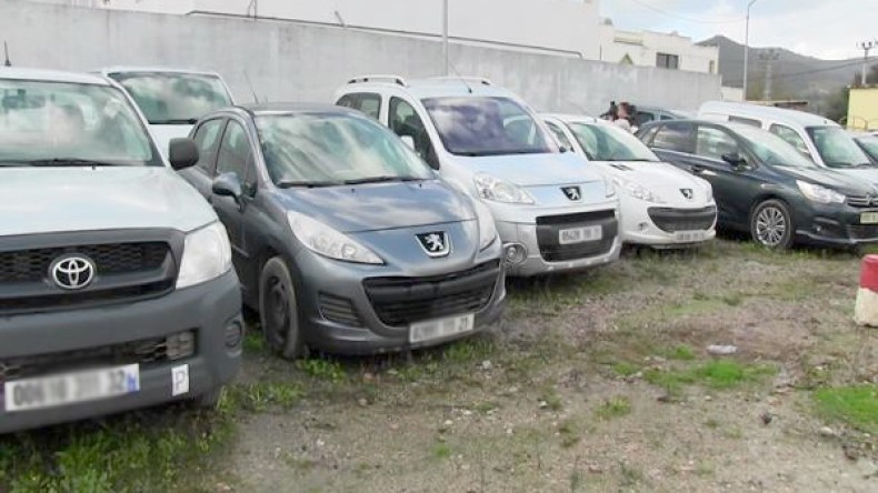 مغتربون ضمن عصابة لتهريب السيارات تنشط بـ 10 ولايات