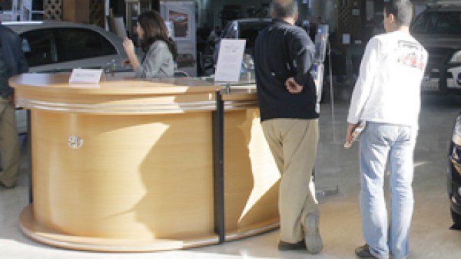 العتروس  يدعو  لرفع   تسعيرة  التأمين  الإلزامي  على  السيارات