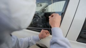 الإطاحة بإمبراطورية دولية لتهريب السيارات وتزوير الوثائق