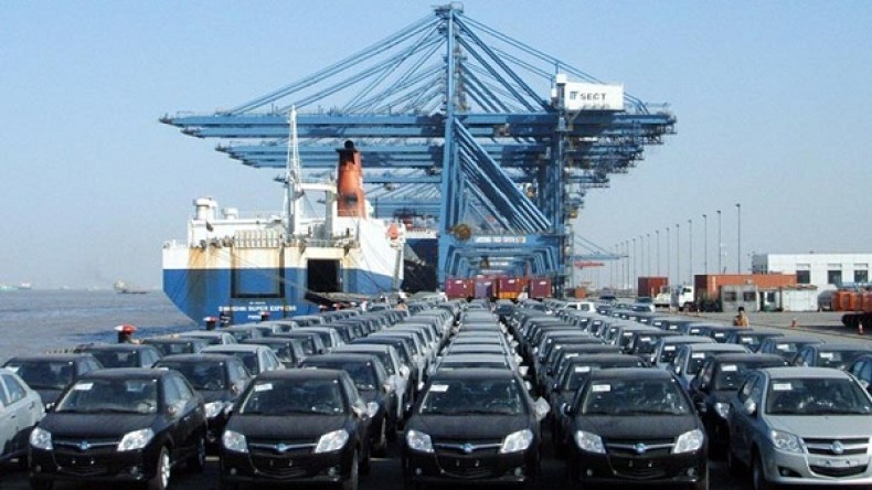انخفاض فاتورة استيراد السيارات السياحية