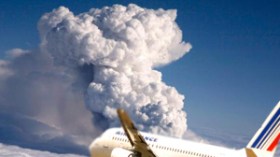 السحابة البركانية تحتوي على جسيمات زجاج وصخور تتلف محركات الطائرات